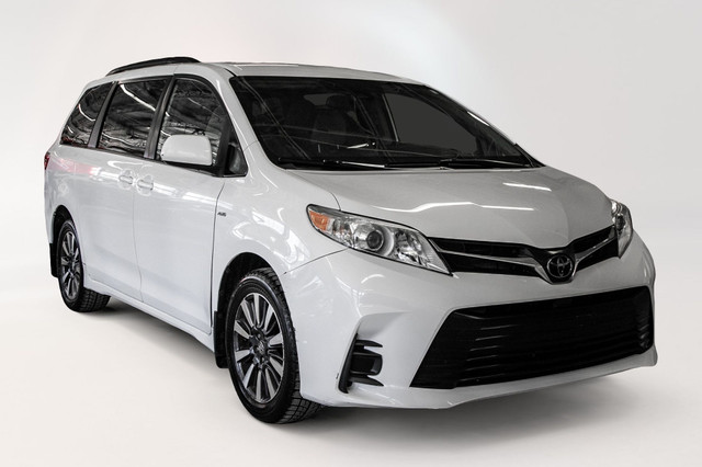 2020 Toyota Sienna LE AWD | MAGS | CAMÉRA | CLIMATISATION | CARP in Cars & Trucks in City of Montréal - Image 4