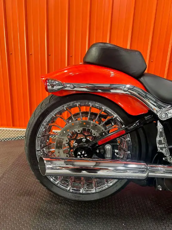 2017 Harley-Davidson Breakout in Street, Cruisers & Choppers in Moncton - Image 8