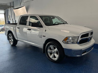 New Price! 2022 Ram 1500 Classic SLT Crew Cab HEMI V8 | No Accidents | Zacks Certified. 8-Speed Auto... (image 3)