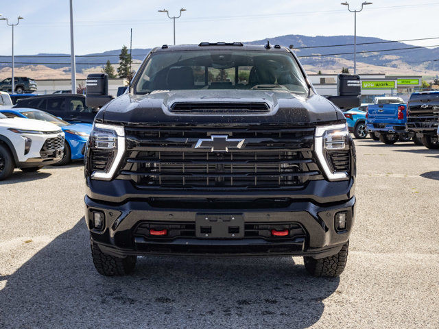 2025 Chevrolet Silverado 3500HD LTZ in Cars & Trucks in Kelowna - Image 3