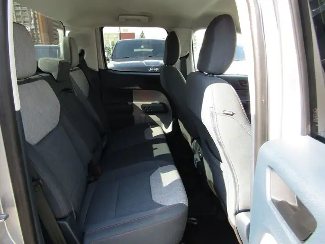 2022 Ford Maverick FX4 PKG AWD SUPERCREW AWD 2.0L TURBO CAM/38,0 dans Autos et camions dans Calgary - Image 19