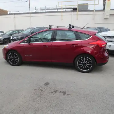 One owner dealer trade in,fully electric,no fuel costs,qualifies for green plates and very well equi...