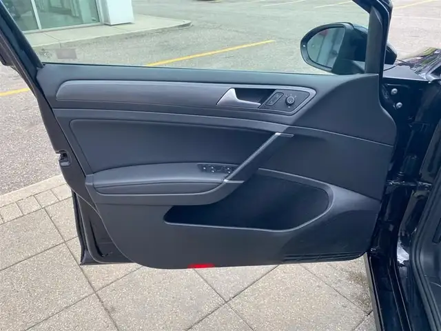 2021 Volkswagen Golf Highline dans Autos et camions dans Région de Mississauga/Peel - Image 11