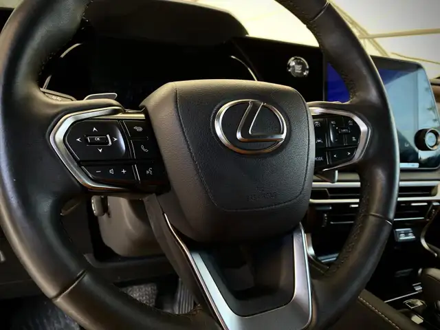 2023 Lexus RX 350 in Cars & Trucks in Calgary - Image 16