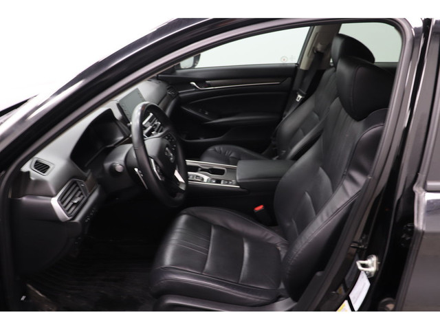 2018 Honda Accord Hybrid TOURING, HYBRID, CAMERA, CARPLAY, CUIR, in Cars & Trucks in Longueuil / South Shore - Image 2