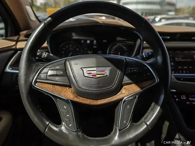 2021 Cadillac XT5 AWD Premium Luxury | No Accidents | Beige in Cars & Trucks in Calgary - Image 20