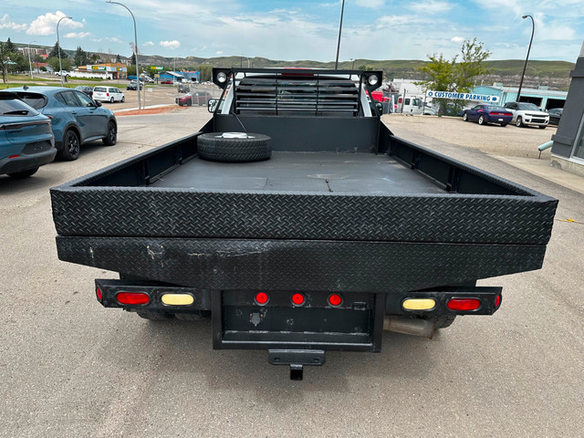 2010 Dodge Ram 3500 HD Chassis ST/SLT in Cars & Trucks in Calgary - Image 3