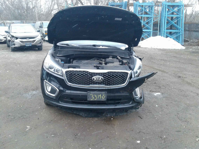 2016 Kia Sorento Base-Front left damage in Cars & Trucks in Barrie - Image 2