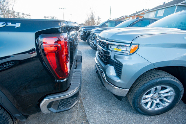 2024 Chevrolet Silverado 1500 LT COMMODITÉ 2 + GROUPE PROTECTION in Cars & Trucks in Longueuil / South Shore - Image 2