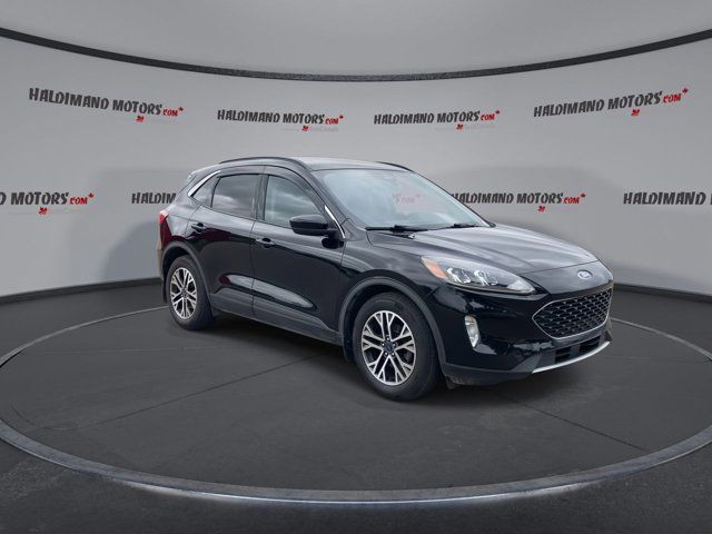 2020 Ford Escape SEL in Cars & Trucks in Hamilton - Image 2