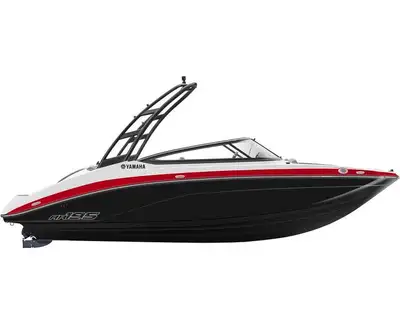 Découvrez le Yamaha AR195 2025, un bateau de sport alliant performance suralimentée, design élégant...