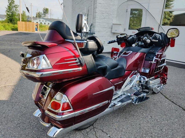 2009 Honda Gold Wing Audio / Comfort / Navi / XM / ABS in Touring in Belleville - Image 3