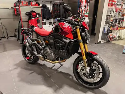 Price does not include $1,995 Freight, Assembly, and Pre-Delivery Inspection + $293 Vehicle Processi...