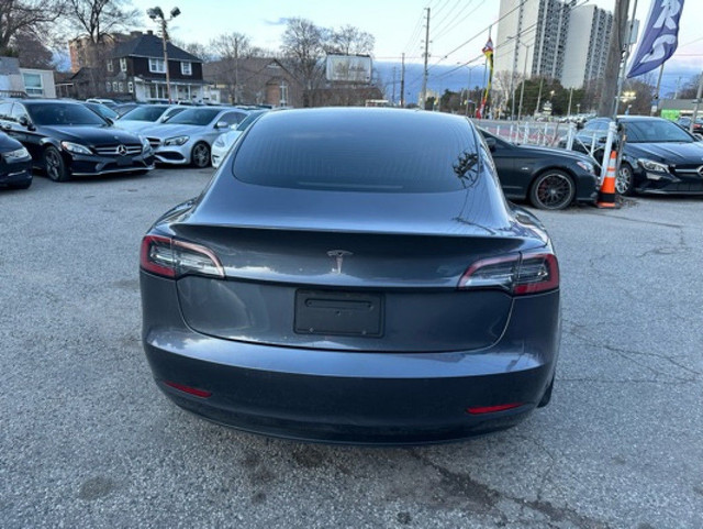 2020 Tesla Model 3 Standard Range Plus in Cars & Trucks in City of Toronto - Image 2