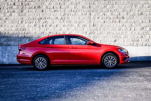 2021 Volkswagen Jetta Highline - Navigation - Sunroof in Cars & Trucks in Ottawa - Image 2