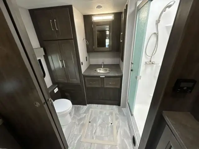 2023 Coachmen RV Sportscoach SRS 365RB in RVs & Motorhomes in Abbotsford - Image 42