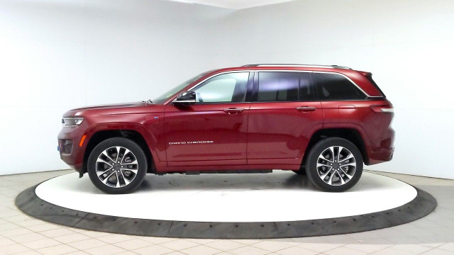 2023 Jeep Grand Cherokee 4xe in Cars & Trucks in Lethbridge - Image 2