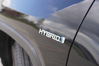 Check out this sleek 2021 Toyota RAV4 Hybrid XLE! With its fuel-efficient hybrid engine, AWD capabil... (image 9)
