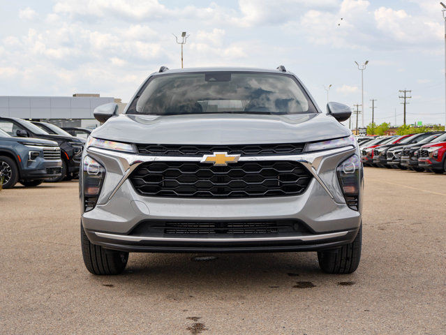 2025 Chevrolet Trax LT in Cars & Trucks in Edmonton - Image 3