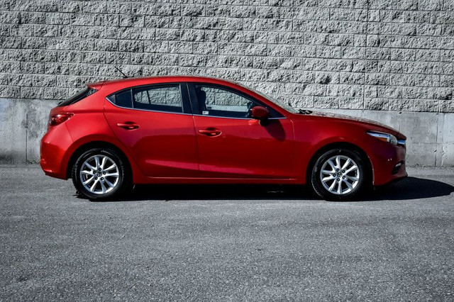 2018 Mazda Mazda3 Sport GS - Heated Seats in Cars & Trucks in Kingston - Image 2