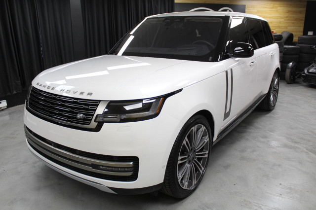 2022 Land Rover Range Rover p530 se lwb 523 hp 7 passagers no lu in Cars & Trucks in City of Toronto - Image 2
