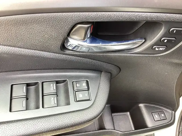 2021 Honda Pilot LEATHER, NAVIGATION, SUNROOF in Cars & Trucks in Oakville / Halton Region - Image 17