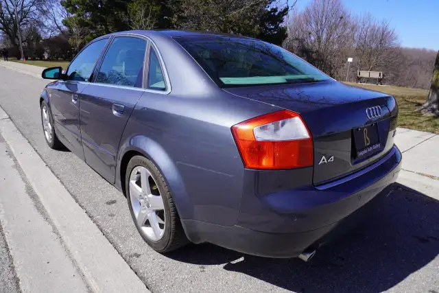 2002 Audi A4 3.0L QUATTRO / LOW KM'S / DEALER SERVICED / LOCAL in Cars & Trucks in Mississauga / Peel Region - Image 4