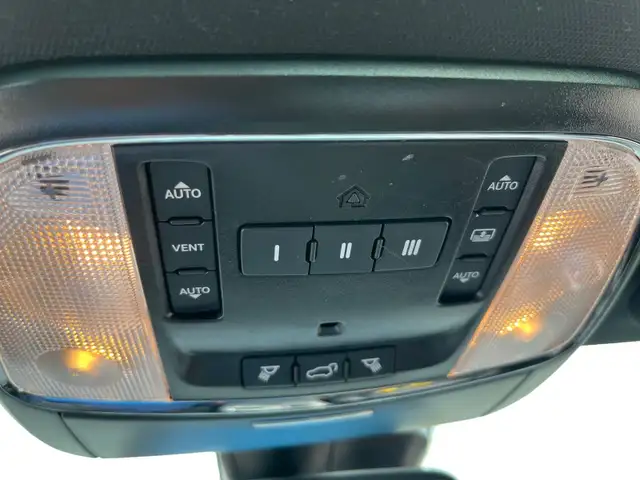 2021 Jeep Grand Cherokee 4X4 Limited in Cars & Trucks in Ottawa - Image 19