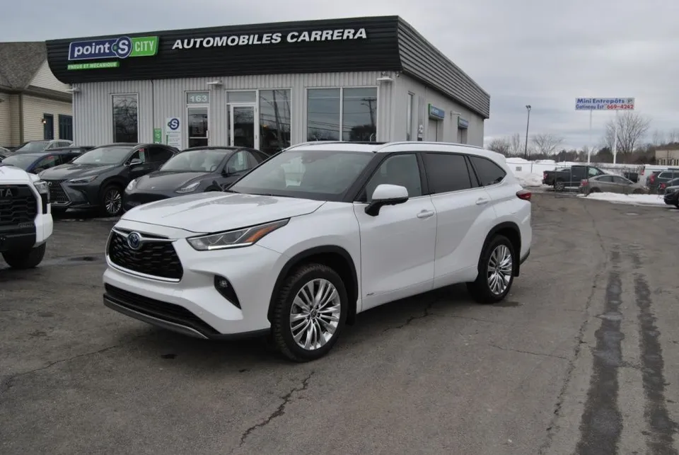 2023 Toyota Highlander Hybride Platinum , Brown Interior