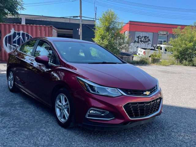2017 Chevrolet Cruze LT Auto in Cars & Trucks in City of Montréal - Image 3