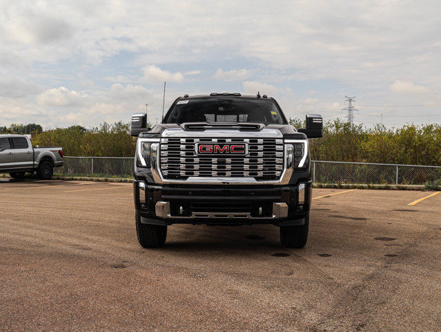 2025 GMC Sierra 3500HD Denali in Cars & Trucks in Strathcona County - Image 3
