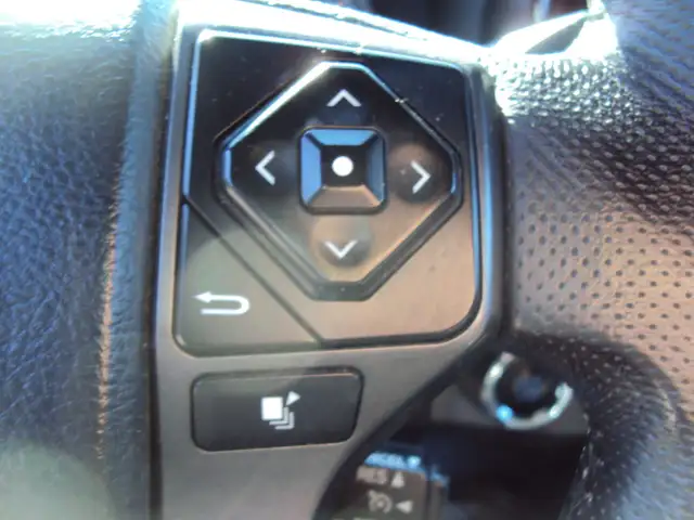 2017 Toyota Tacoma TRD SPORT in Cars & Trucks in Ottawa - Image 18