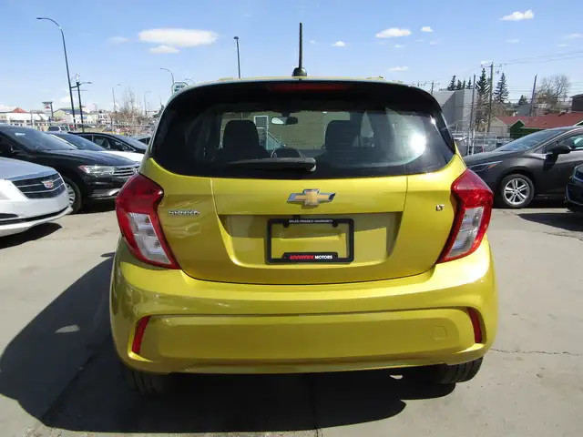 2022 Chevrolet Spark HB 1LT 1.4L ONLY 9,000KMS B.CAM/CAR-PLAY dans Autos et camions dans Calgary - Image 13