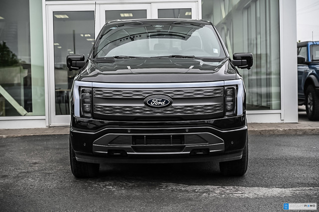 2024 Ford F-150 Lightning 4x4 SuperCrew LARIAT - 145 WB in Cars & Trucks in Longueuil / South Shore - Image 2