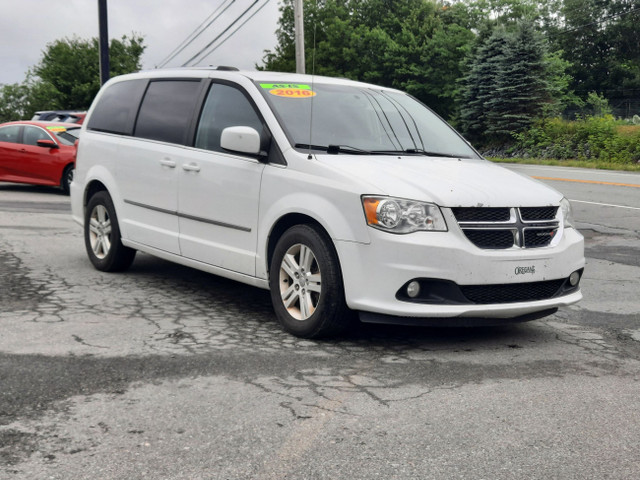 2016 Dodge Grand Caravan Crew Plus in Cars & Trucks in Bridgewater - Image 3