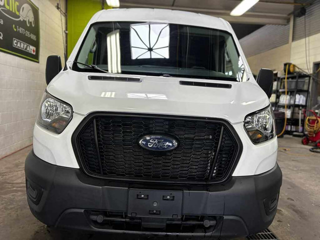 2021 Ford Transit Cargo Van T-250 Isolé Pret Projet Campeur in Cars & Trucks in Laval / North Shore - Image 2