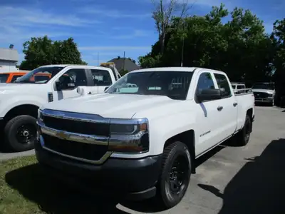 CHEVRLET SILVERADO LS AUTOMATIQUE 4X4 CREWCAB PAS DE ROUILLE FINANCEMENT MAISON DISPONIBLE 40 PICK U...