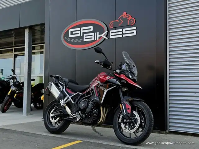 2025 Triumph Tiger 900 GT Pro Carnival Red Sapphire Black in Street, Cruisers & Choppers in Oshawa / Durham Region - Image 2