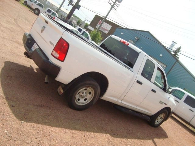 2015 Ram 1500 QUAD CAB 4X4 ECO DIESEL in Cars & Trucks in Edmonton - Image 3