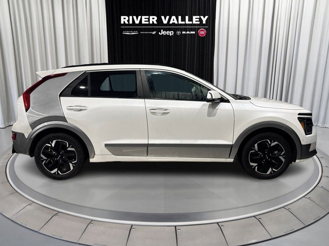 2023 Kia Niro EV in Cars & Trucks in Strathcona County - Image 2