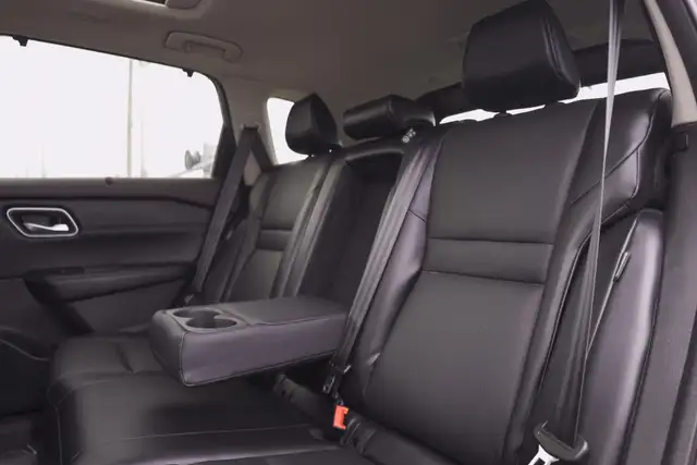 2021 Nissan Rogue SV AWD, Panoramic roof, Electric Seats, Apple  in Cars & Trucks in Mississauga / Peel Region - Image 35