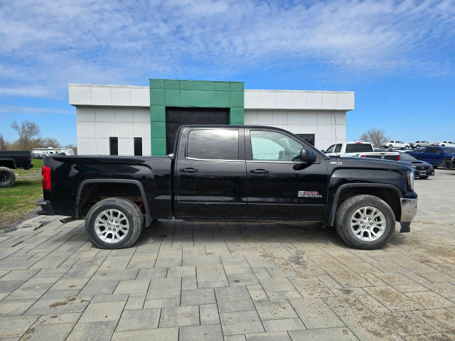 2017 GMC Sierra 1500 in Cars & Trucks in Ottawa - Image 4