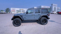 Four Wheel Drive. Cloth Interior. 12.3 Inch Touchscreen. Bluetooth. Apple CarPlay/Android Auto. Remo... (image 5)
