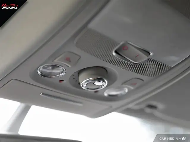 2015 Audi A4 4dr Sdn Man Komfort plus quattro | NO ACCIDENTS in Cars & Trucks in City of Toronto - Image 23