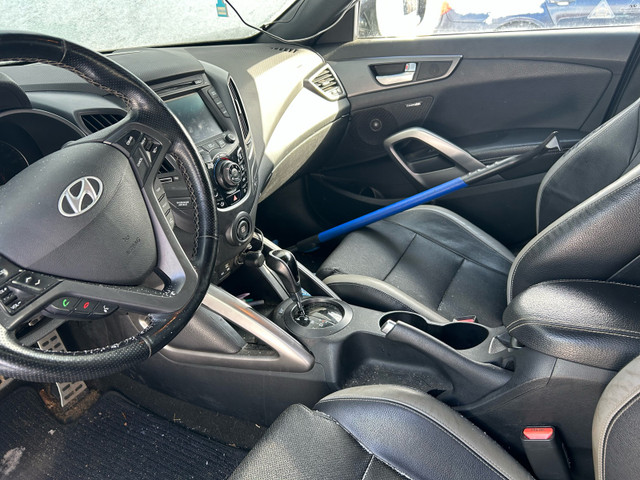 2016 Hyundai Veloster Turbo in Cars & Trucks in Muskoka - Image 2