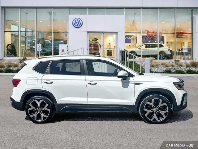 2022 Volkswagen Taos Highline dans Autos et camions dans Abbotsford - Image 7