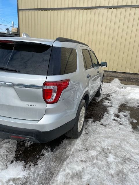 2017 Ford Explorer 7-seater 4WD in Cars & Trucks in Thunder Bay - Image 4