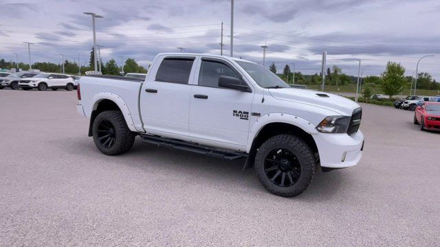 2022 Ram 1500 Classic Express | 4X4 | Backup Camera | Bluetooth in Cars & Trucks in Prince George - Image 2