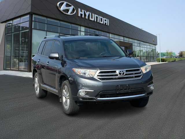 2013 Toyota Highlander Limited in Cars & Trucks in Oshawa / Durham Region - Image 3