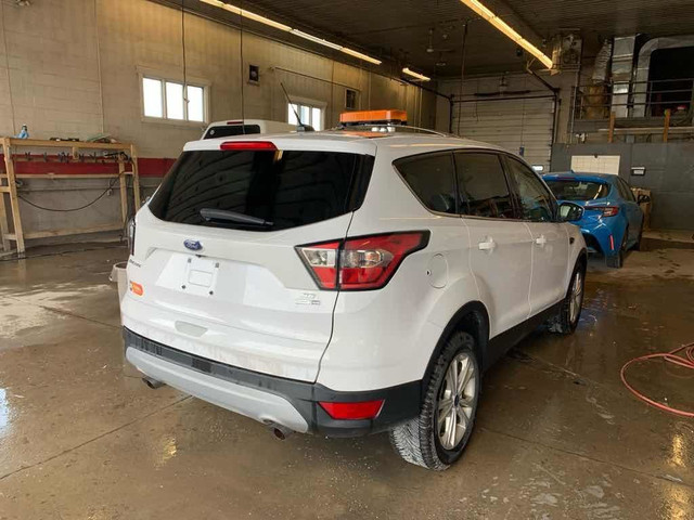 2017 Ford Escape SE in Cars & Trucks in Barrie - Image 4
